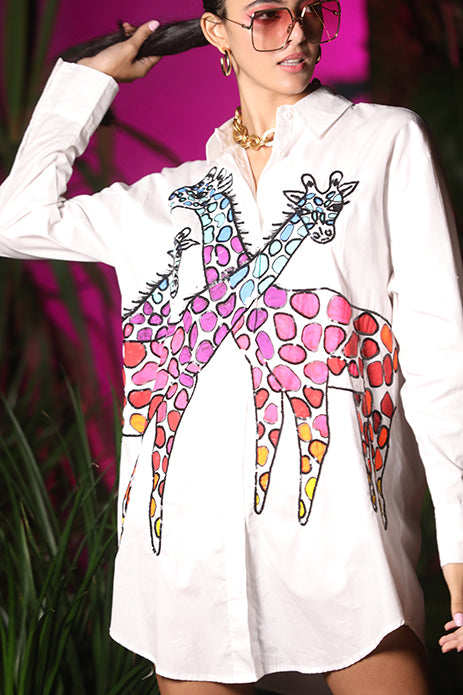 MULTI GIRAFFE WHITE SHIRT